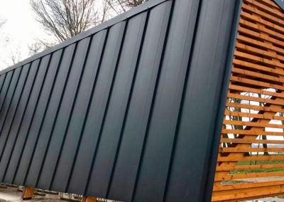 KNS Előkorcolt tetőpanel