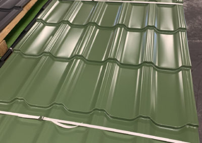 Sötétzöld cserepeslemez Kéribádog